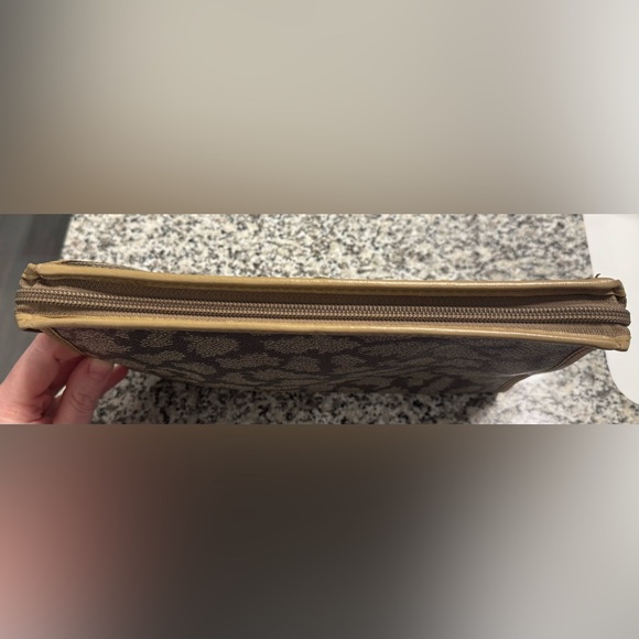 YSL Giraffe Print Coated Canvas Clutch - Picture 8 of 14